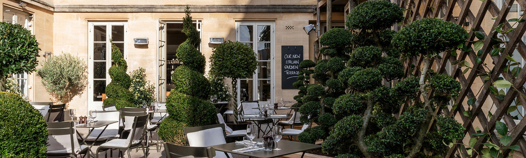 quod restaurant bar terrace day