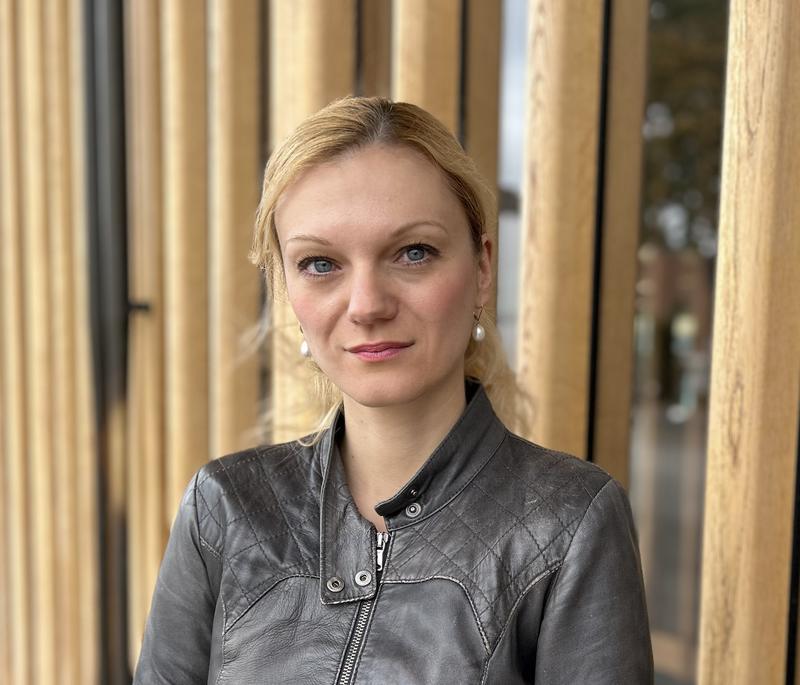 Professor Janina Dill