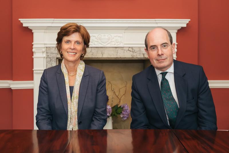 Oxford University Vice-Chancellor and Sir John Kingman Oxford University Vice-Chancellor Professor Louise Richardson, and Legal and General Chairman Sir John Kingman, seated at a table